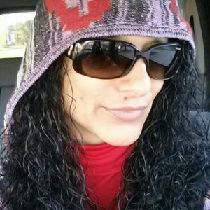 Meet your Posher, Sandra