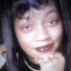 Meet your Posher, Lenora