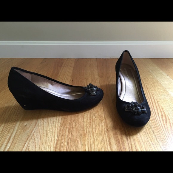 BCBG black wedges