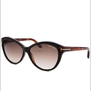 Thelma oversized Tom Ford sunglasses