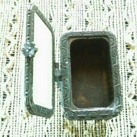 Hand Carved Asian Trinket Box Genuine Bovine Bone - Picture 2 of 4