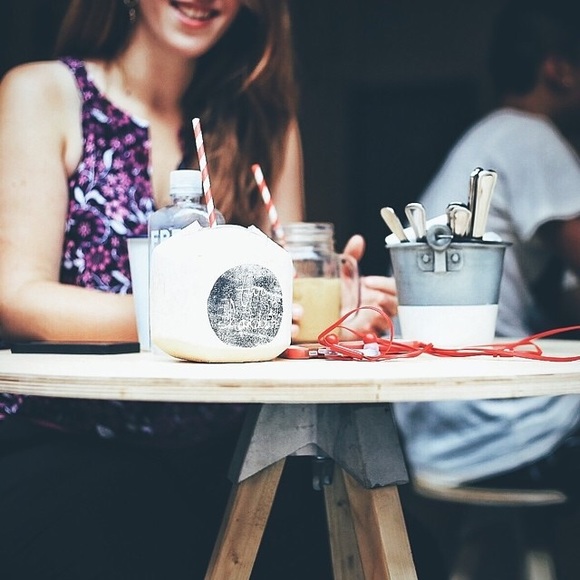 Meet Your Posher - Genna - Picture 2 of 4