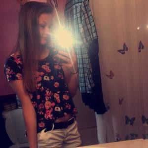 Meet your Posher, Brooke