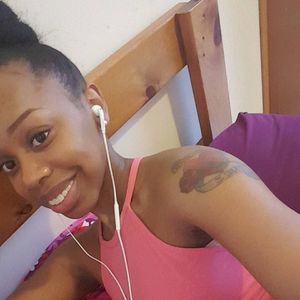 Meet your Posher, Najma