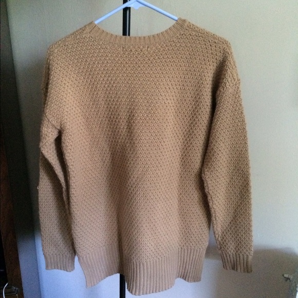 🚩SOLD IN BUNDLE🚩Like New Size S  Sweater - Picture 2 of 3