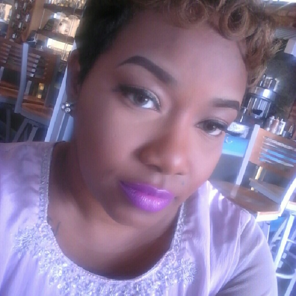 Meet your Posher, Brandolyn