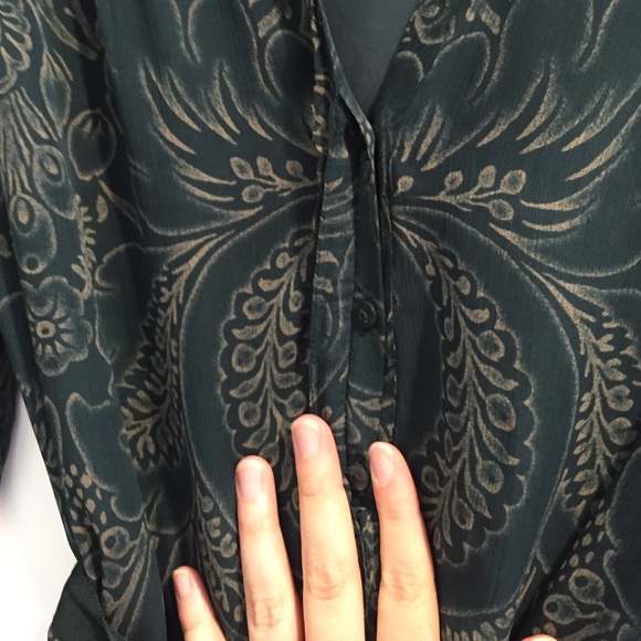 Simply Vera Vera Wang Patterned Blouse with Sash - Picture 2 of 3