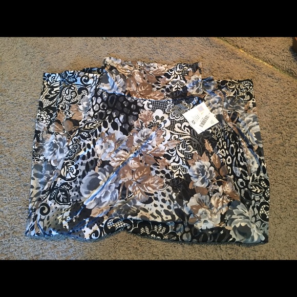 BNWT SILKY XS LLR MAXI SKIRT