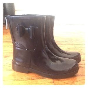 Jessica Simpson Raisa Rain Booties