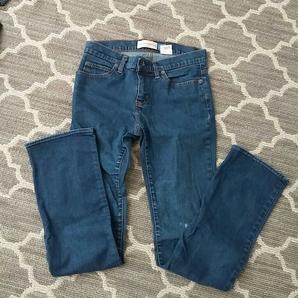 Stylish GAP Jeans - Picture 1 of 2