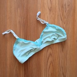 Adorable aerie bralette with lace trim detail