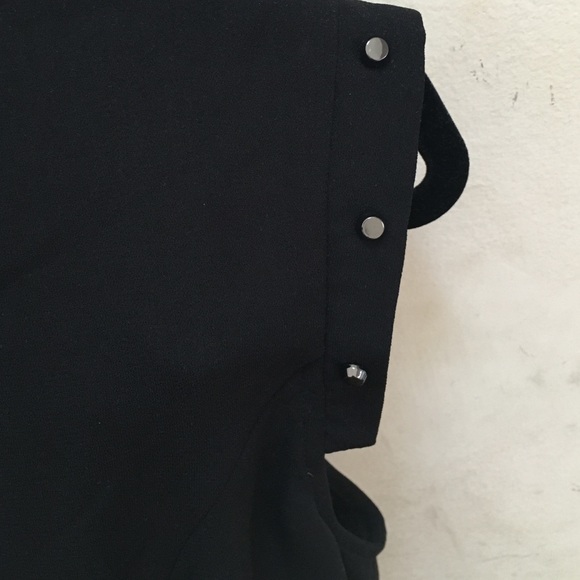 Peplum black top - Picture 2 of 2