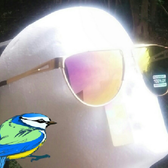 Sunglasses - Picture 2 of 2