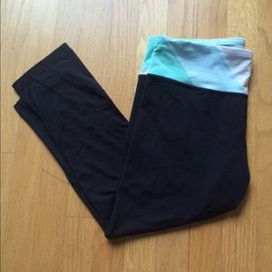 Lululemon Cropped Pants