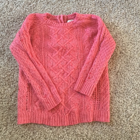 3/4 sleeve sweater! 🙋🏼🙋🏼🙋🏼