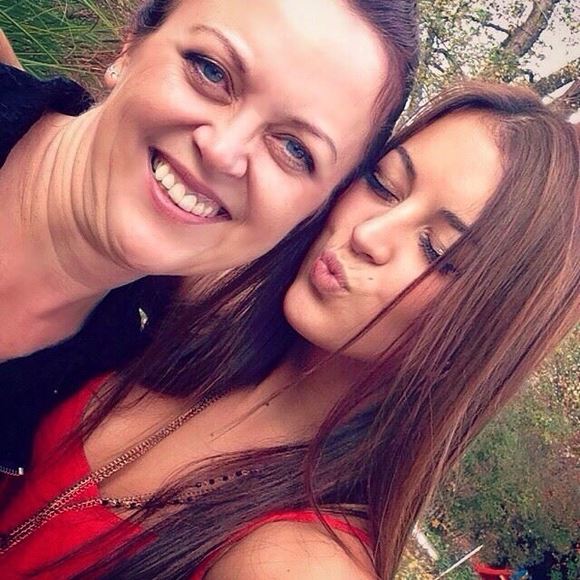 Meet your Posher, Maria - Picture 1 of 1