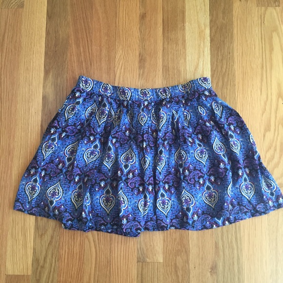 NWOT Forever 21 Blue Multi-color Soft skirt