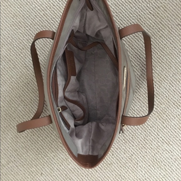 Michael Kors Purse - Picture 3 of 4