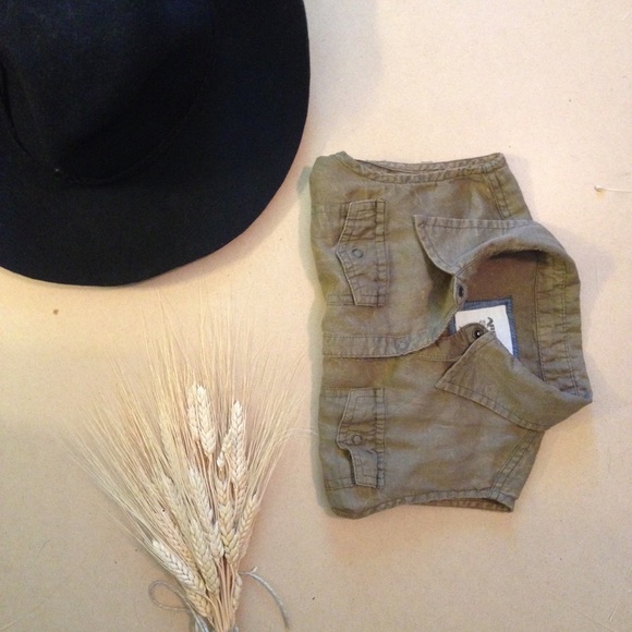Olive Sleeveless Button Up