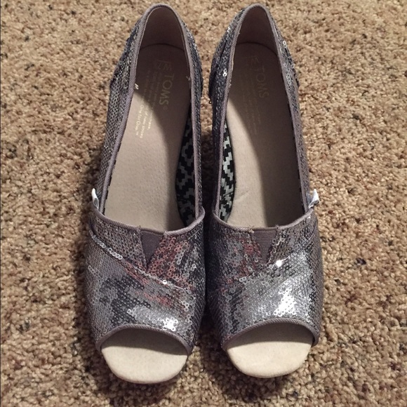Grey glitter wedges