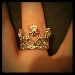 Crown ring
