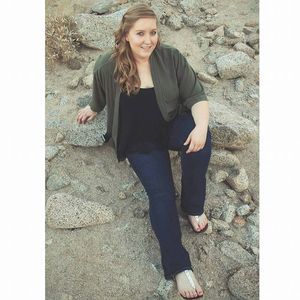 Meet your Posher, Mallory