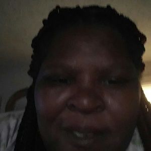 Meet your Posher, Tia