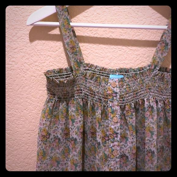 h.i.p floral tank