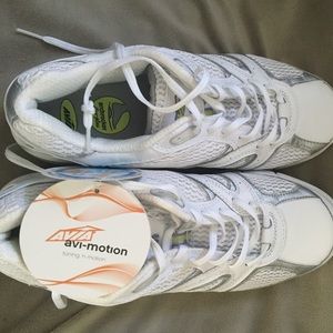 Avia Avi-Motion shoes size 9.5