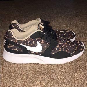 Leopard Nike Tennis Shoes