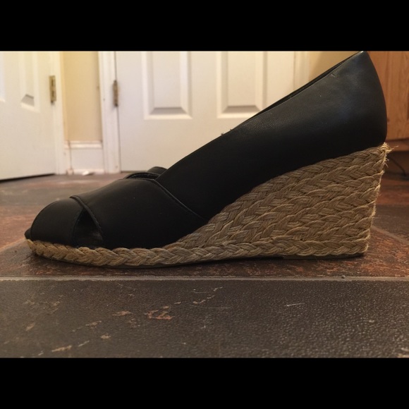 Peep toe chaps shoes🐤🐤🐣 - Picture 4 of 4