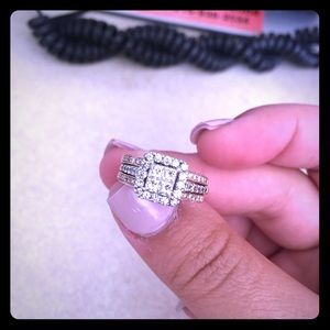 Engagement/Wedding ring