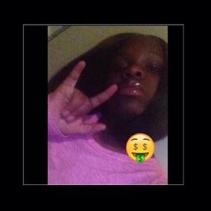 Meet your Posher, Kizzia'hh