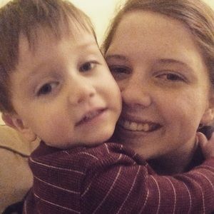 Meet your Posher, Caitlin