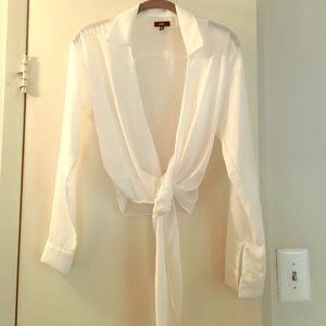 White cropped silk top with tie