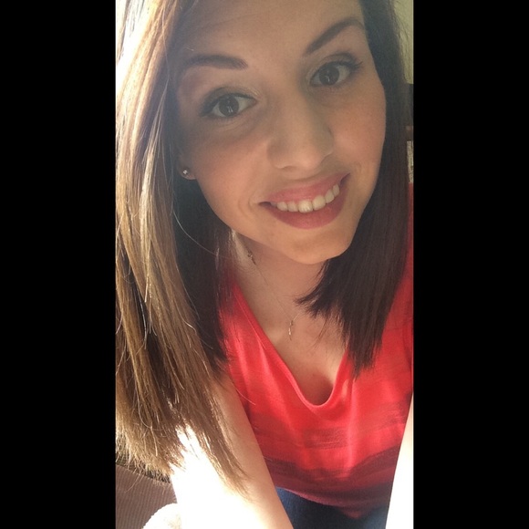 Meet your Posher, Chelsey - Picture 1 of 1