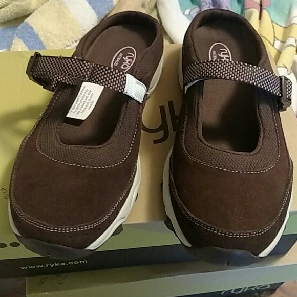 ryka nitracel slip on