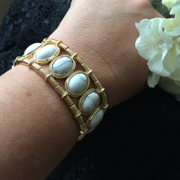 Bancroft Stretch Bracelet - Picture 3 of 3