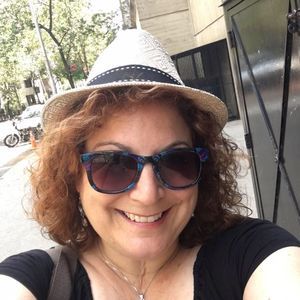 Meet your Posher, Lori