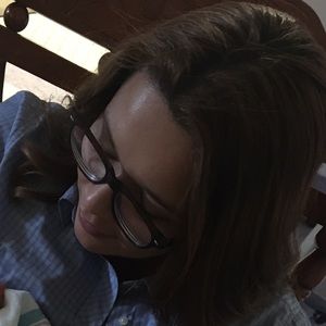 Meet your Posher, Elizabeth