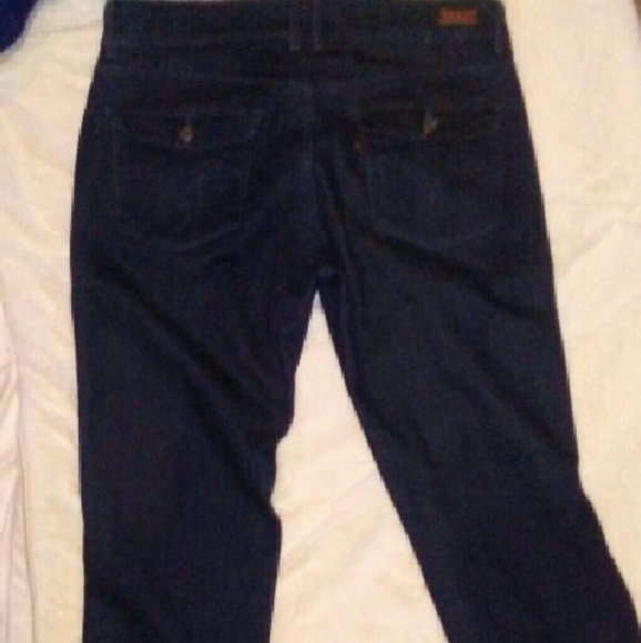 Levis - Picture 2 of 2