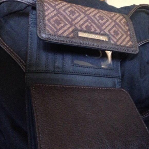 Liz bag very light weight and neutral - Picture 2 of 2