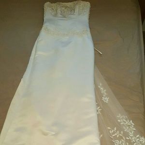 Wedding dress