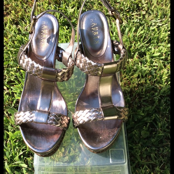 Stunning wedge sandals by Ralph Lauren!