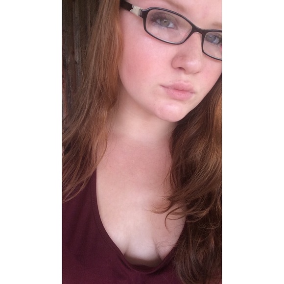 Meet your Posher, Mackenzie - Picture 1 of 1