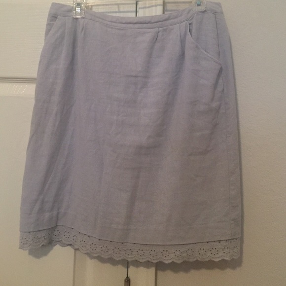 Gray pencil skirt