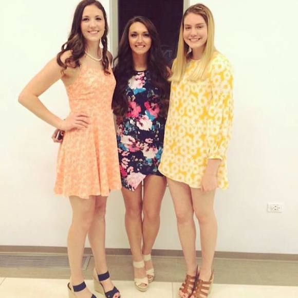 Meet your Posher, Erin - Picture 1 of 1