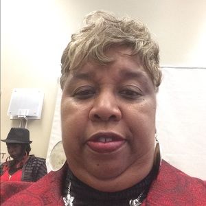 Meet your Posher, Debra