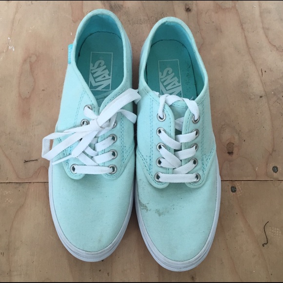 NWOT Mint Vans