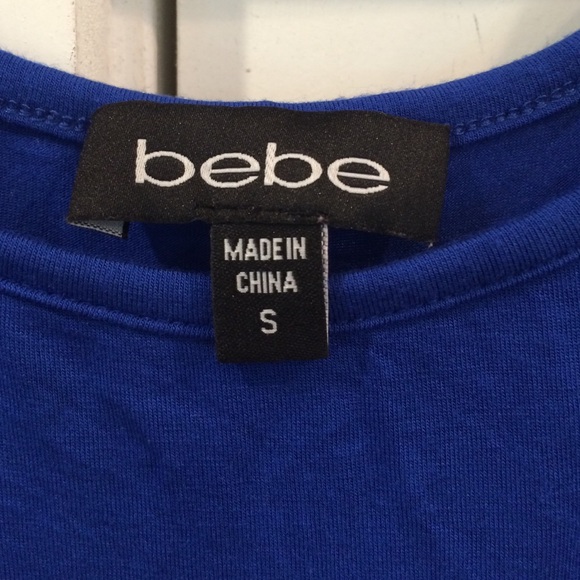 Bebe shirt with shoulder cut outs - Picture 2 of 4